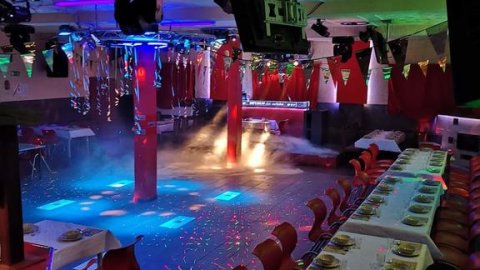 Szampański Sylwester 2026/27 w ImperiuM Club w Głuchołazach - Sylwester