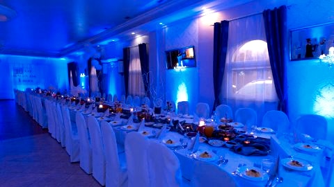 Bal Sylwestrowy 2026 w Restauracji Europa z muzyką na żywo gra zesoł DORA - Sylwester