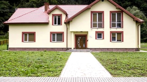Dom w Bieszczadach do wynajęcia | 11 sypialni z łazienkami | 28 miejsc - Sylwester