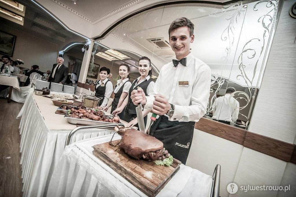 Piastun*** Sylwester jak w latach 20-tych 4 lub 5 noclegów z balem 