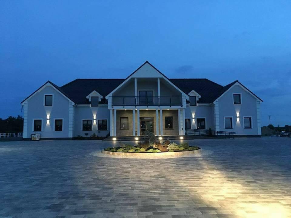 SYLWESTER Villa Con Amore