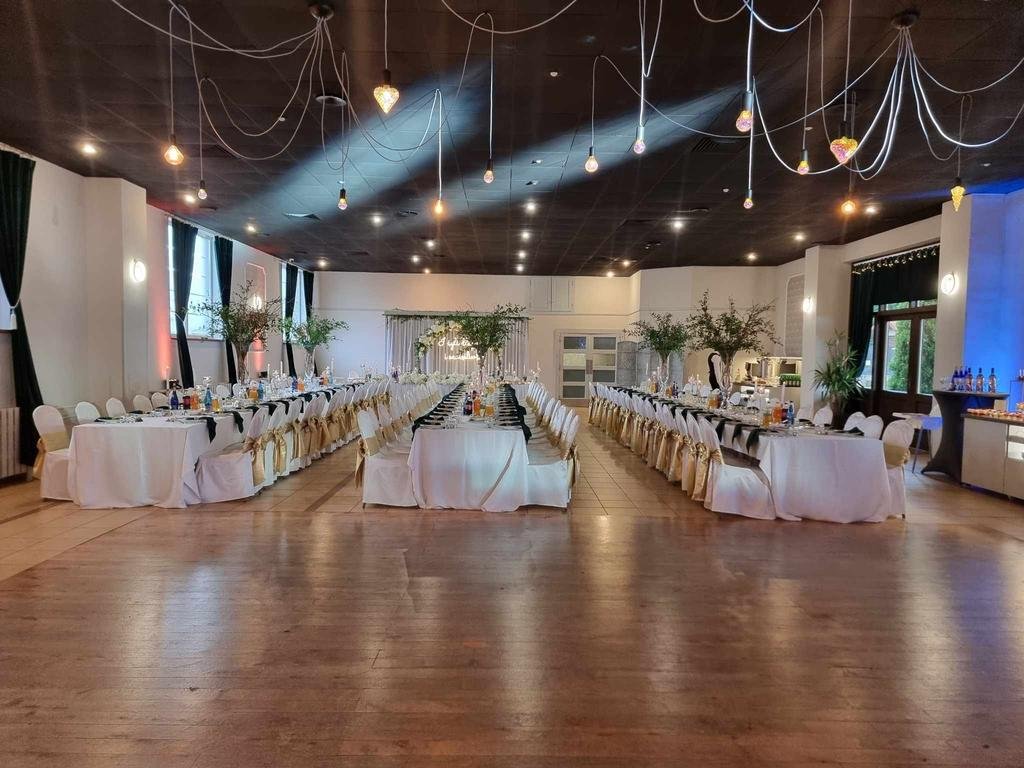 Sala Bankietowa  i Pensjonat Poranna Rosa pod Toruniem