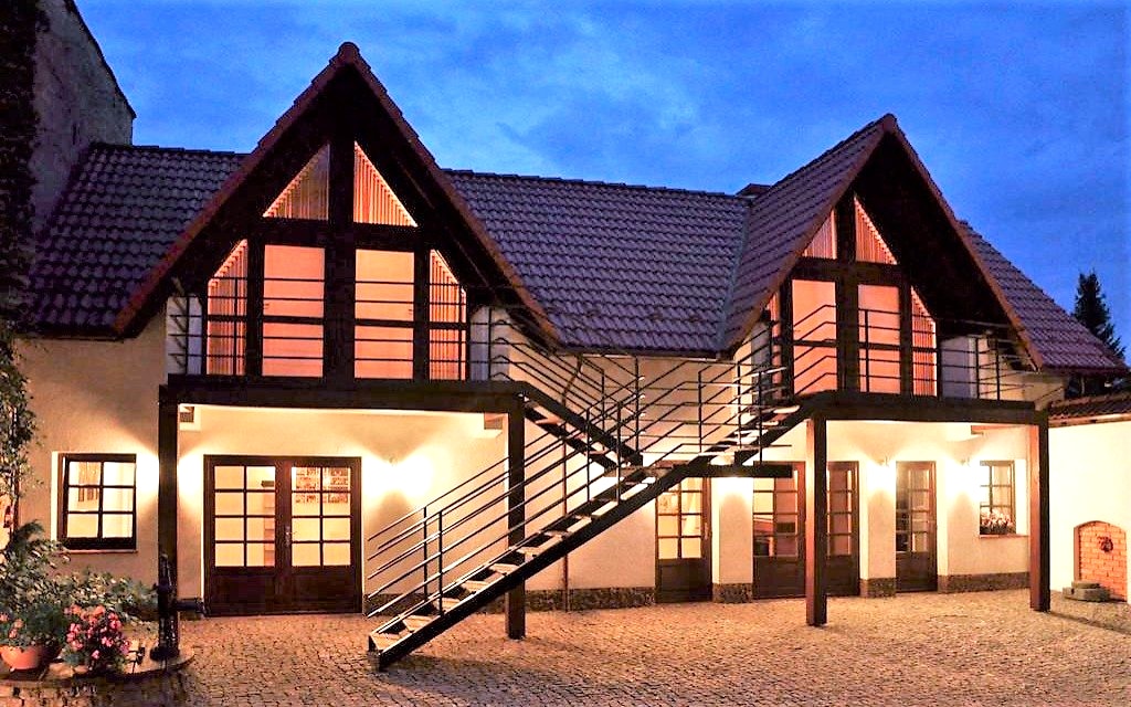 Zabytkowy hotel zaprasza na Sylwestra i Swięta